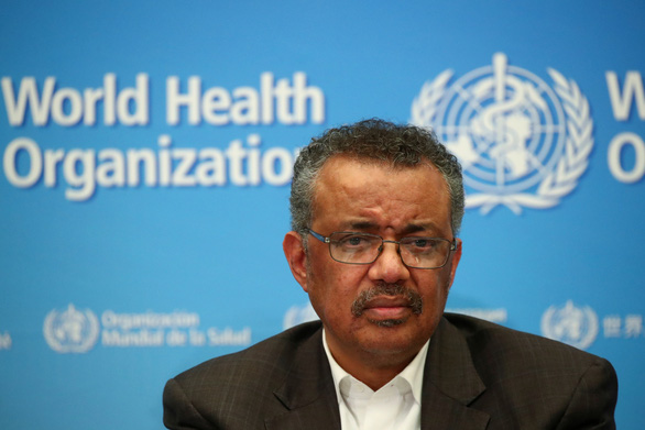 Tổng giám đốc WHO Tedros Adhanom Ghebreyesus chủ trì cuộc họp báo ở trụ sở của WHO tại Geneva, Thụy Sĩ chiều 30-1 (giờ địa phương) - Ảnh REUTERS